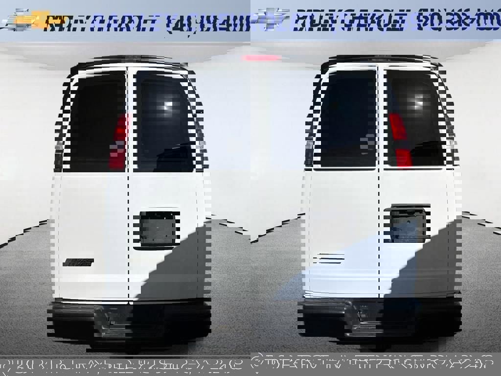 Used 2022 Chevrolet Express 2500 Extended image 15