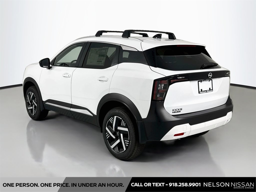 New 2027 Nissan Kicks SV w/ Cold Weather Package FWD image 7