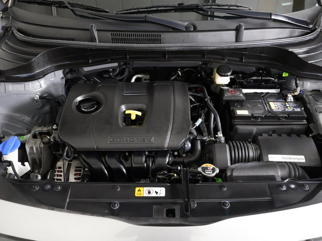Used 2025 Kia Soul LX w/ LX Technology Package FWD image 19