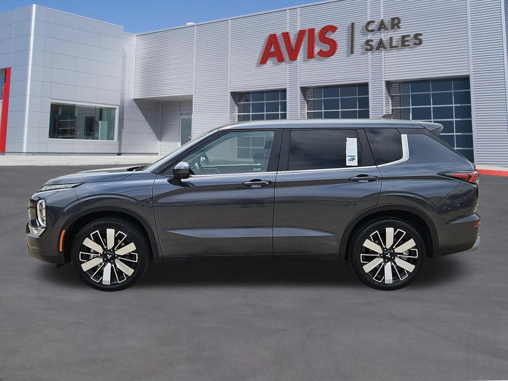 Used 2025 Mitsubishi Outlander SE FWD image 10