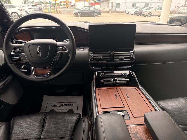 Used 2024 Lincoln Navigator Black Label AWD/4WD image 11