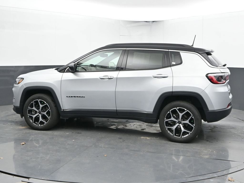 Used 2025 Jeep Compass Limited AWD/4WD image 8