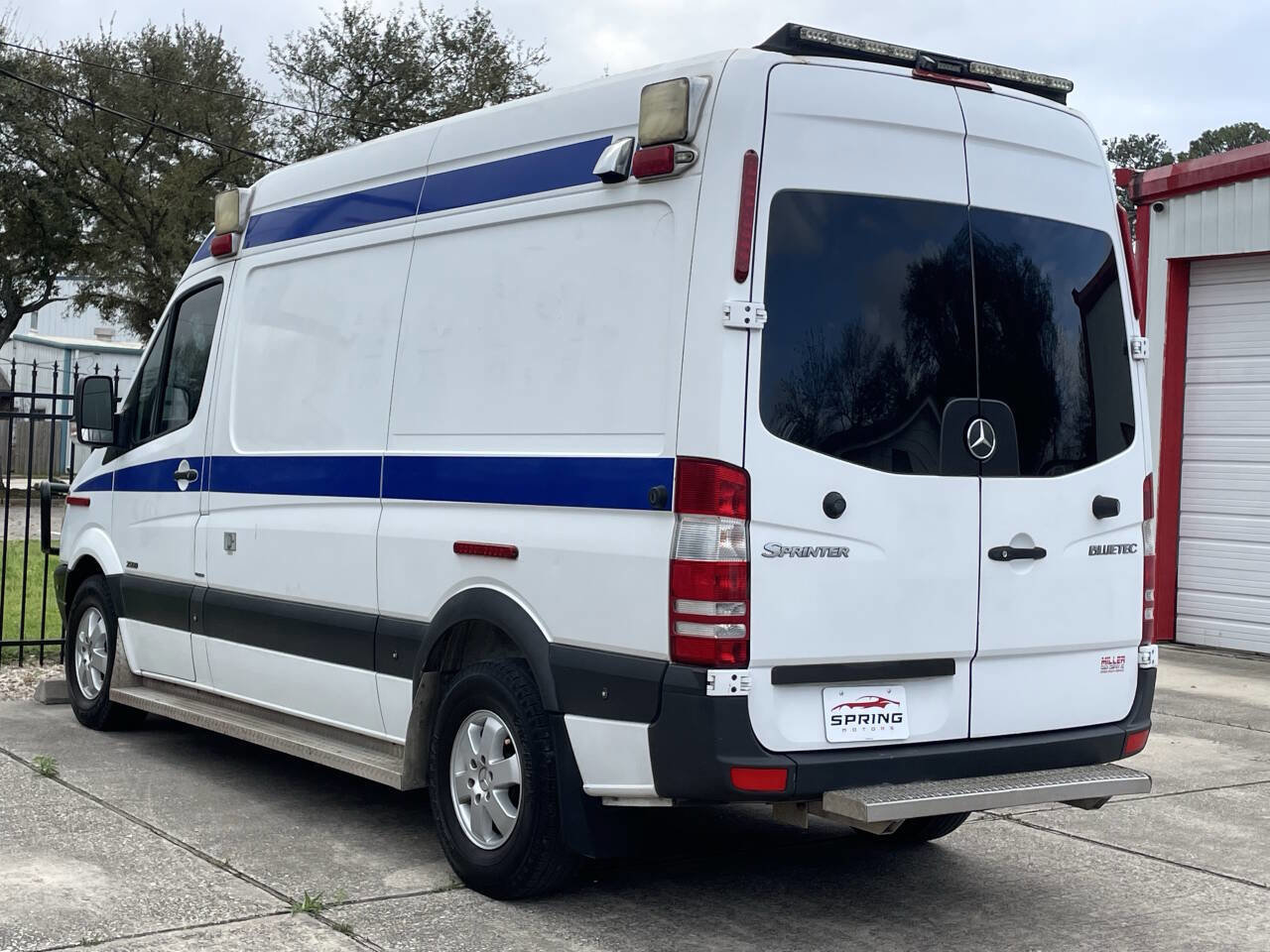 Used 2012 Mercedes-Benz Sprinter 2500 image 9