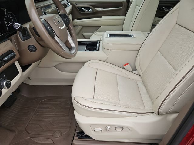 Used 2021 GMC Yukon XL Denali w/ Denali Premium Package RWD image 12