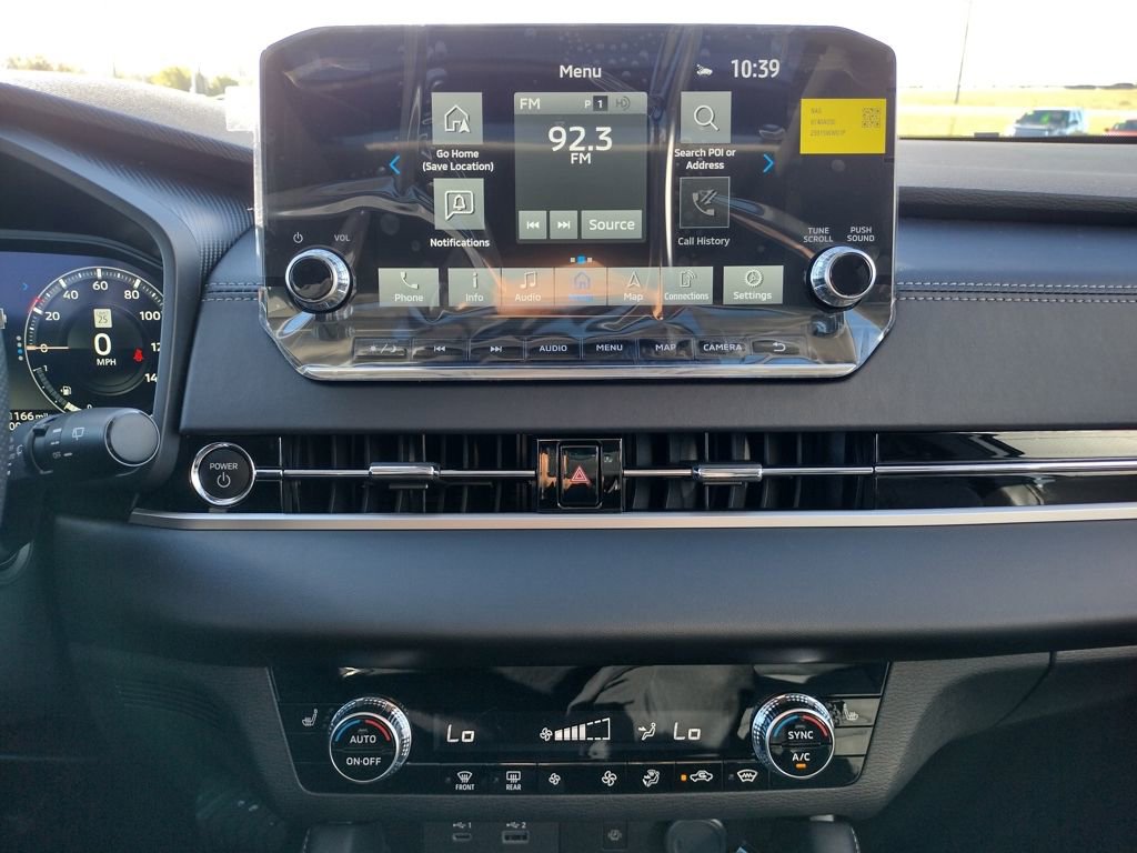 New 2025 Mitsubishi Outlander SE image 4