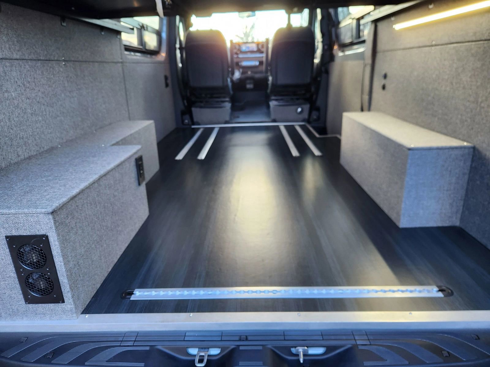 Used 2025 Mercedes-Benz Sprinter 2500 image 13