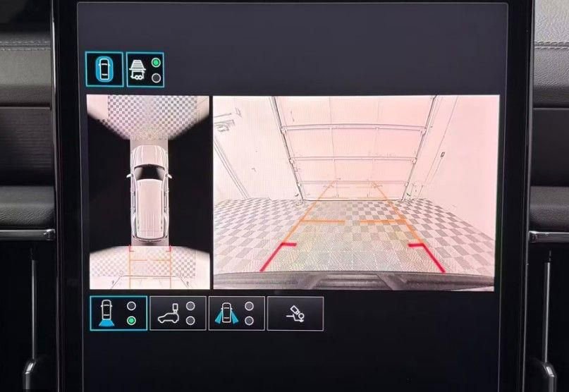 Used 2025 GMC Yukon Denali image 19