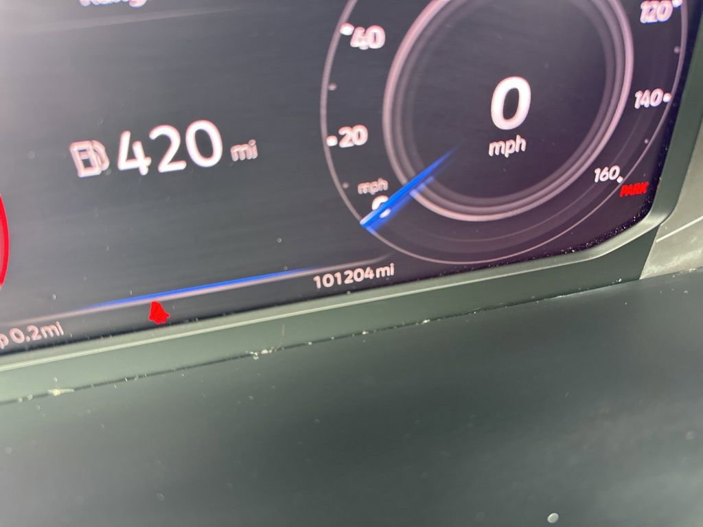 Used 2020 Volkswagen Tiguan SEL AWD/4WD image 28