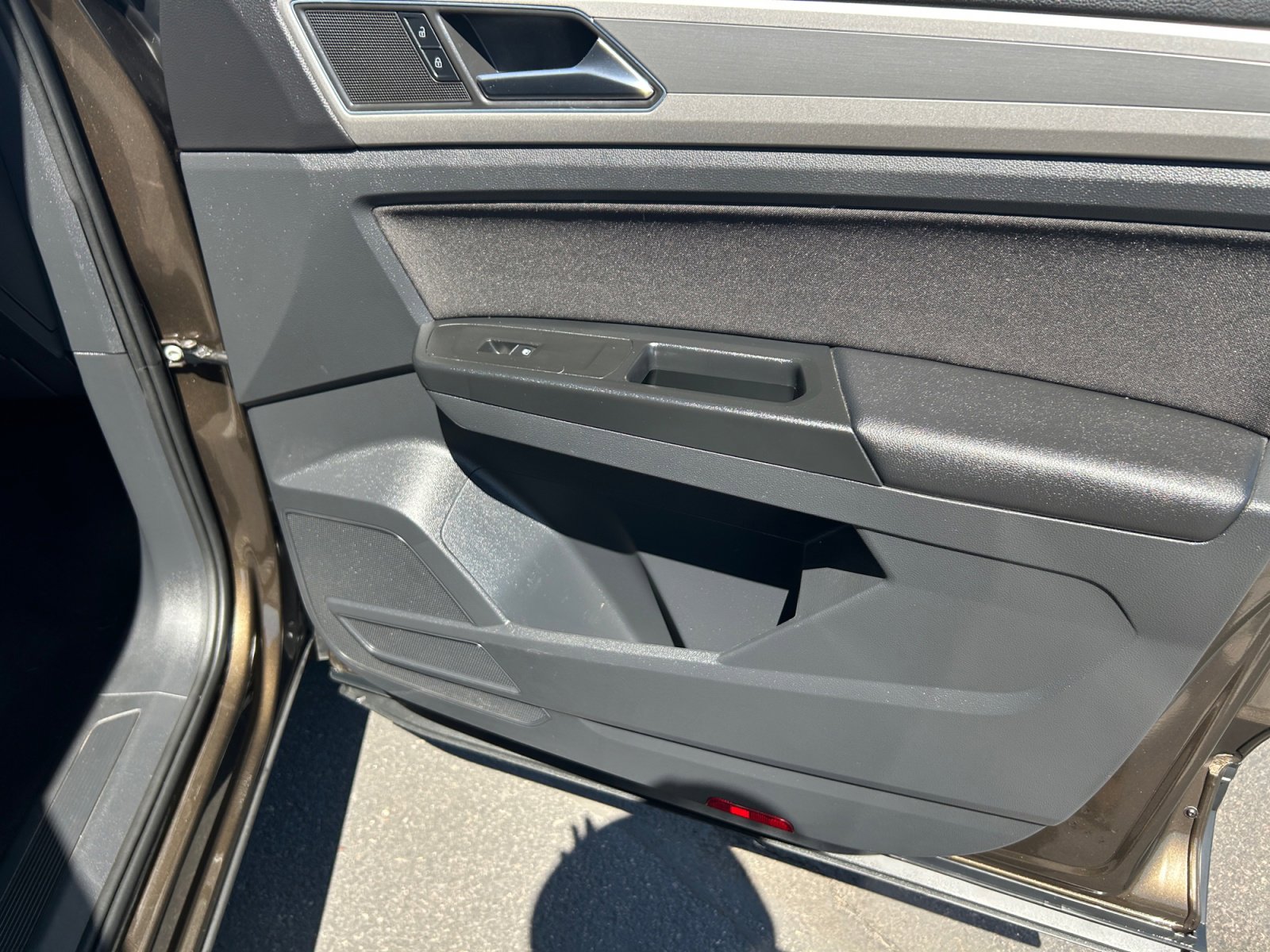 Used 2019 Volkswagen Atlas S image 16