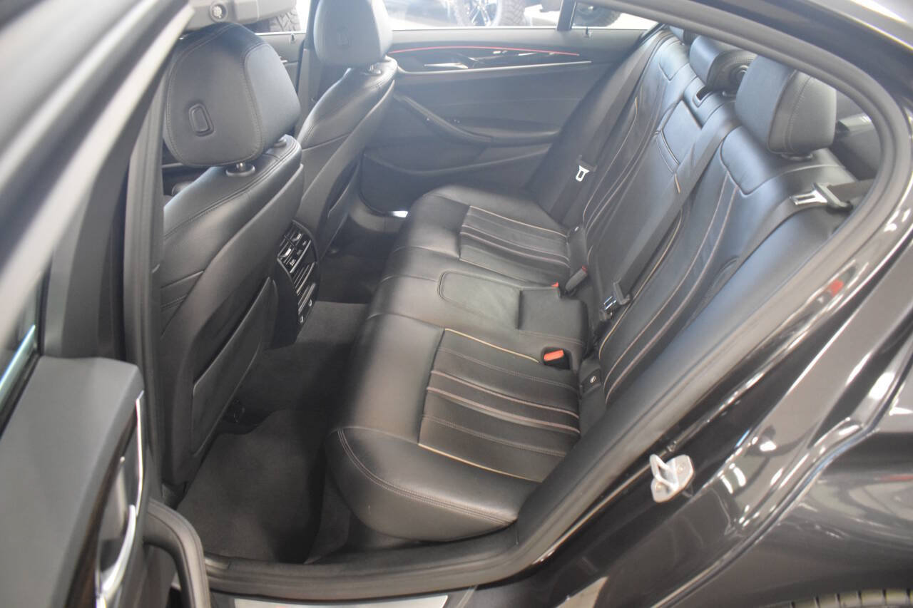 Used 2018 BMW 540i RWD image 65