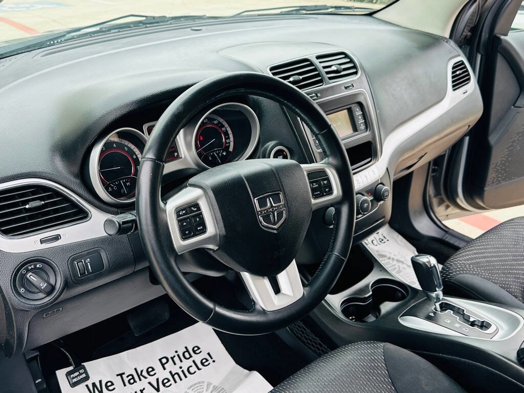 Used 2016 Dodge Journey SXT image 14