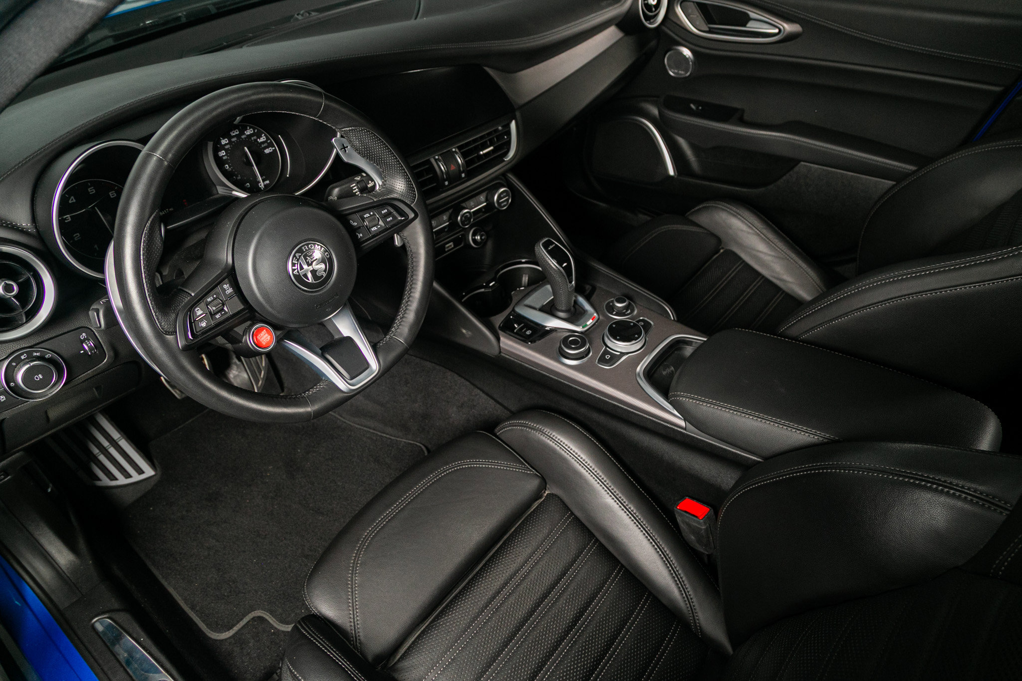 Used 2022 Alfa Romeo Giulia Veloce image 2