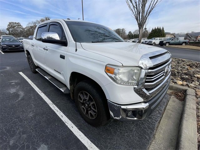 Used 2017 Toyota Tundra SR5 w/ SR5 Upgrade Package