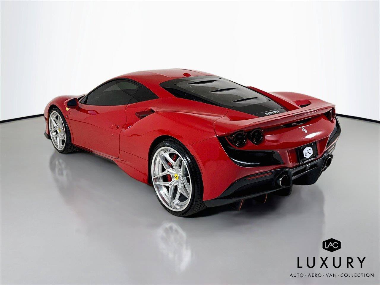 Used 2021 Ferrari F8 Tributo RWD image 7