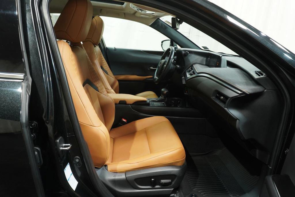 Used 2022 Lexus UX 250h w/ Premium Package AWD/4WD image 13