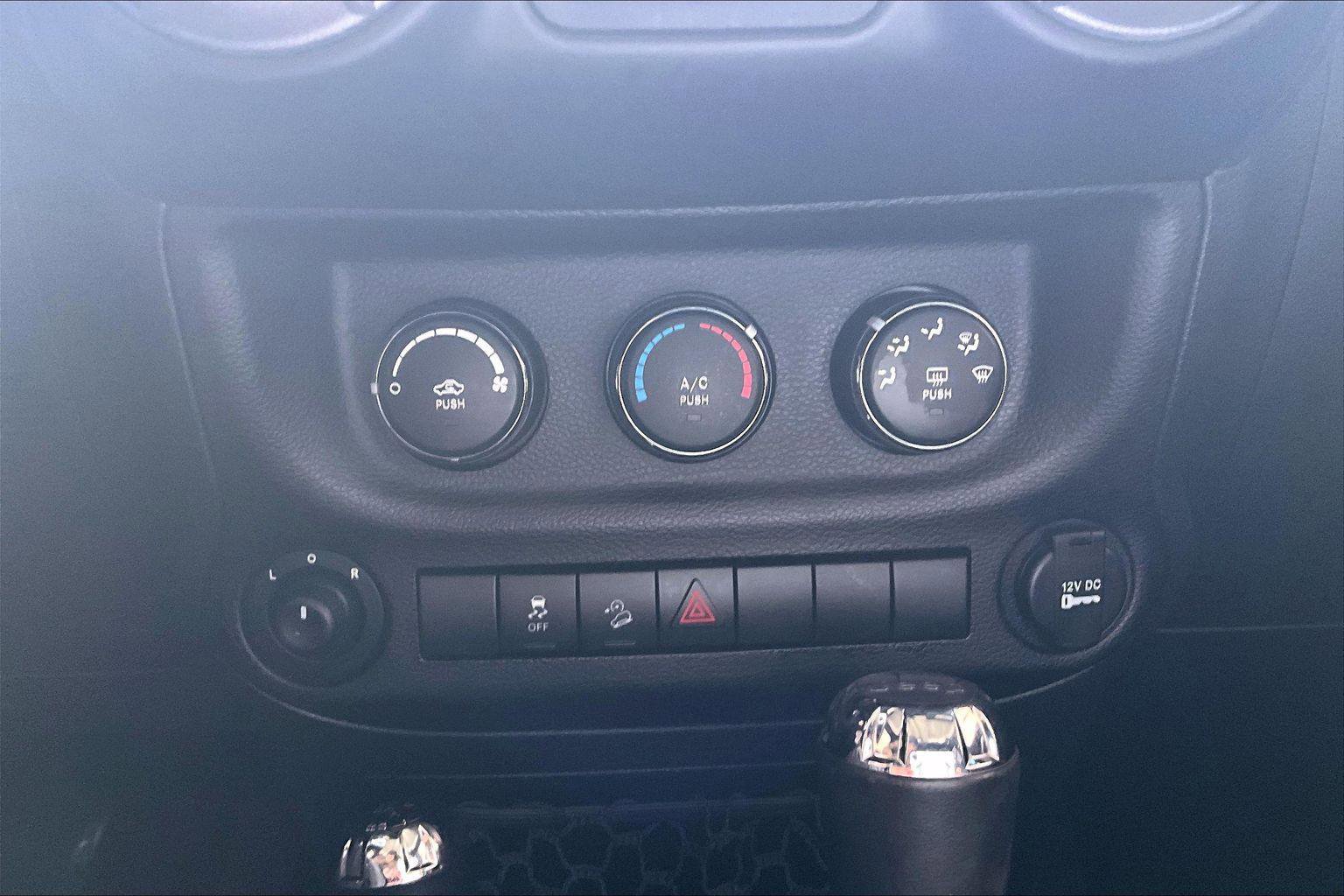 Used 2014 Jeep Wrangler Unlimited Sport w/ Quick Order Package 24S image 30