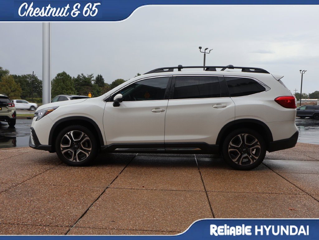 Used 2023 Subaru Ascent Limited AWD/4WD image 3
