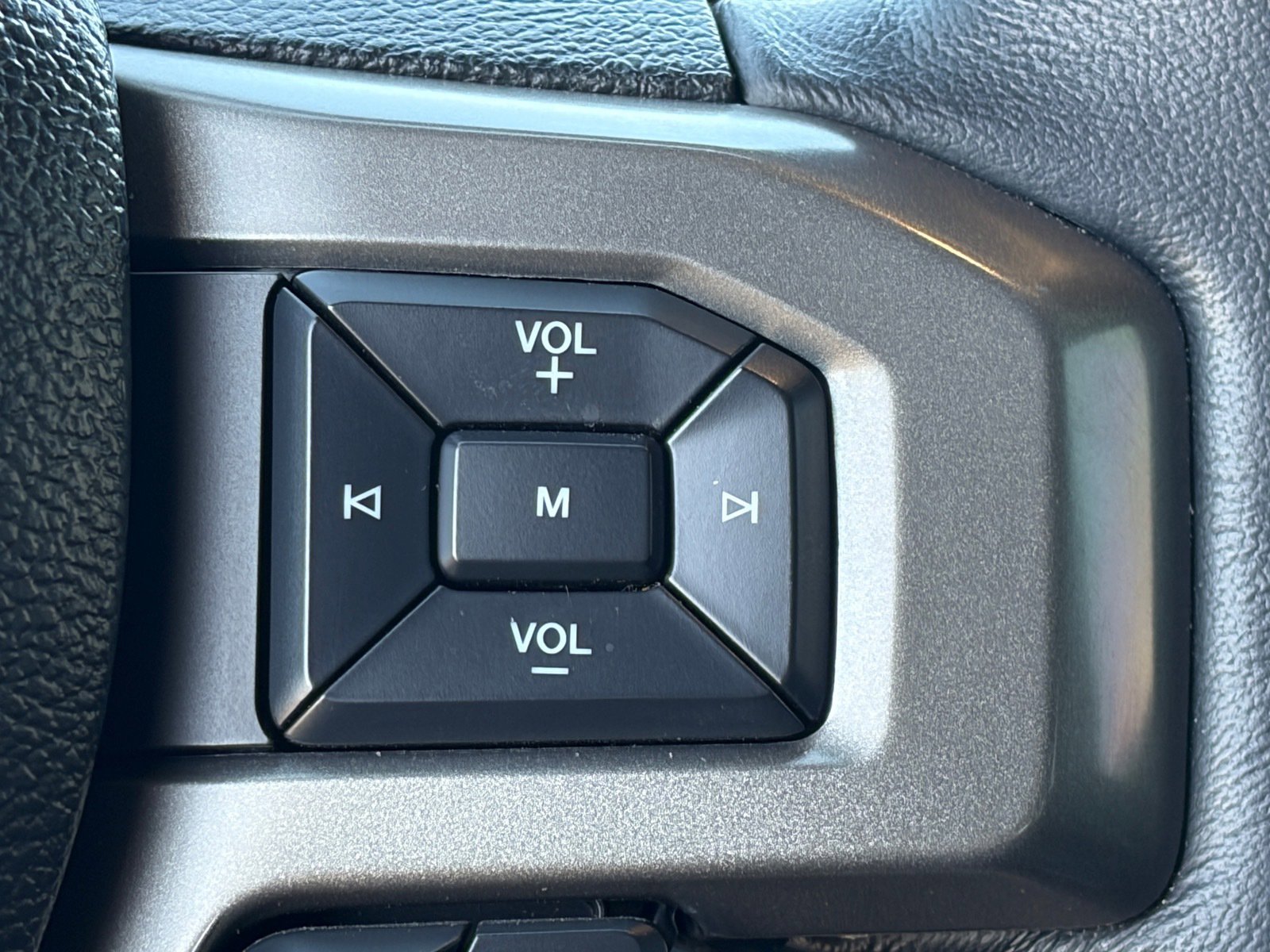 Used 2021 Ford Expedition XLT RWD image 25