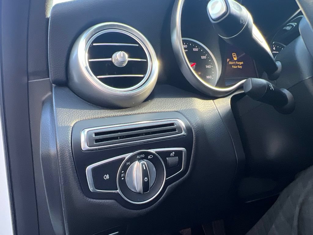Used 2019 Mercedes-Benz C 300 Sedan image 14