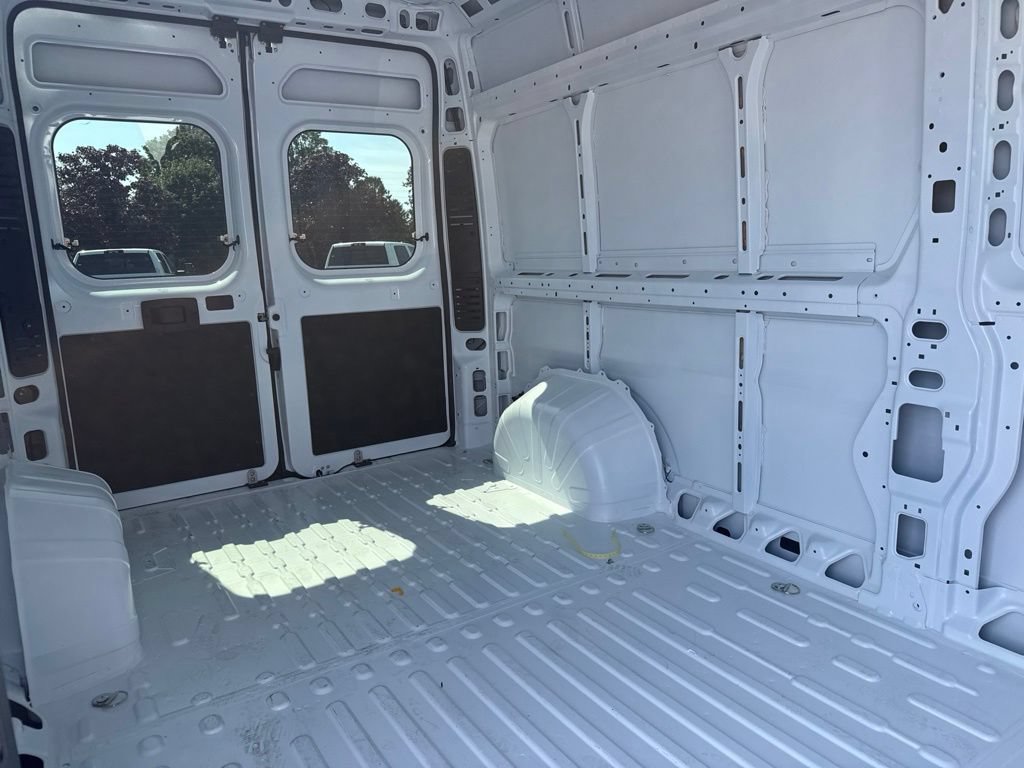New 2026 RAM ProMaster 2500 w/ Convenience Group FWD image 8