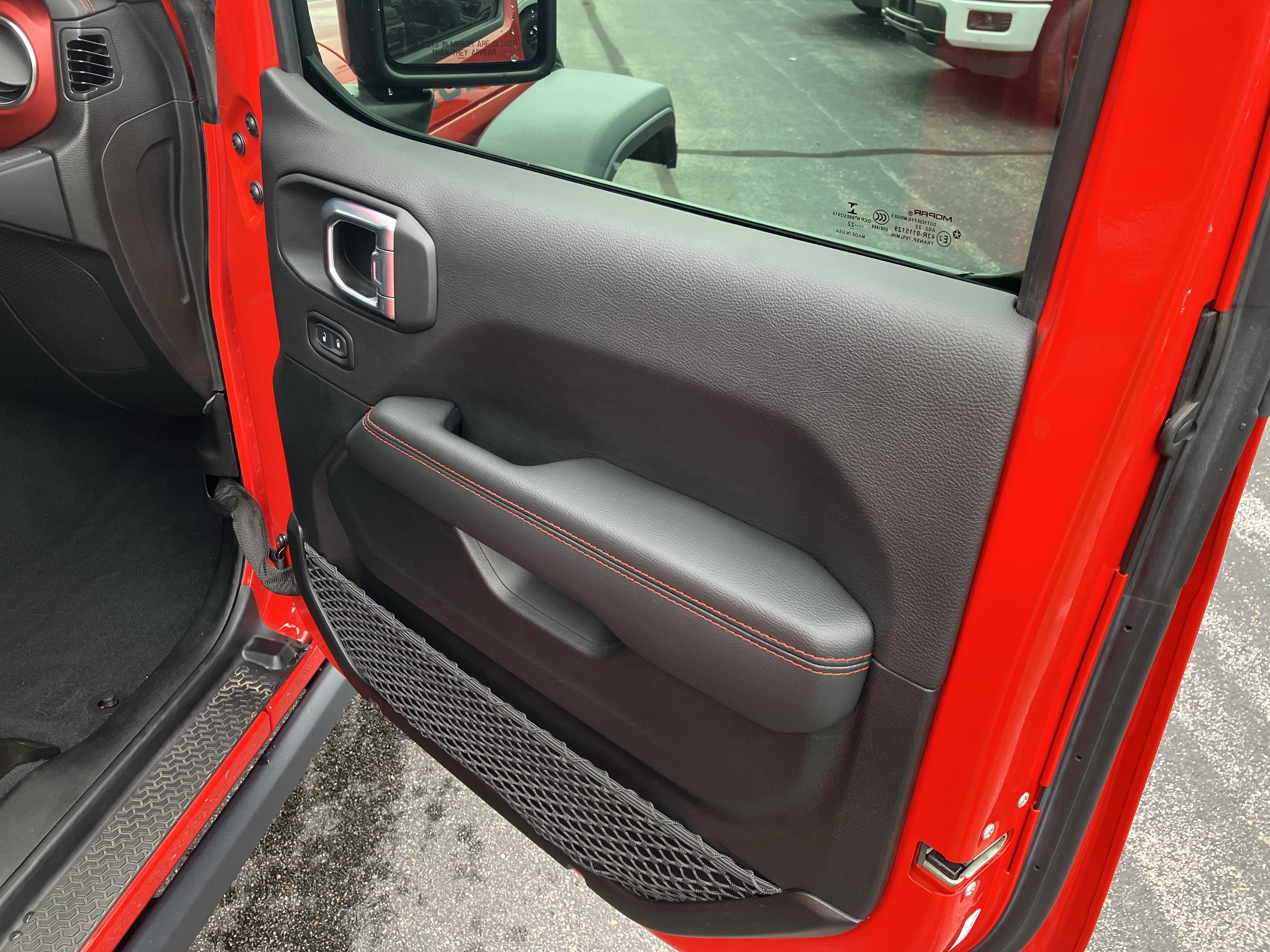 Used 2022 Jeep Gladiator Rubicon w/ LED Lighting Group AWD/4WD image 10