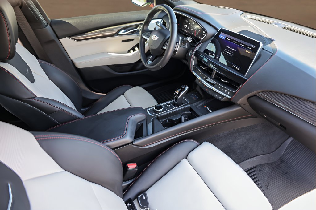 Certified 2023 Cadillac CT5 Sport RWD image 29