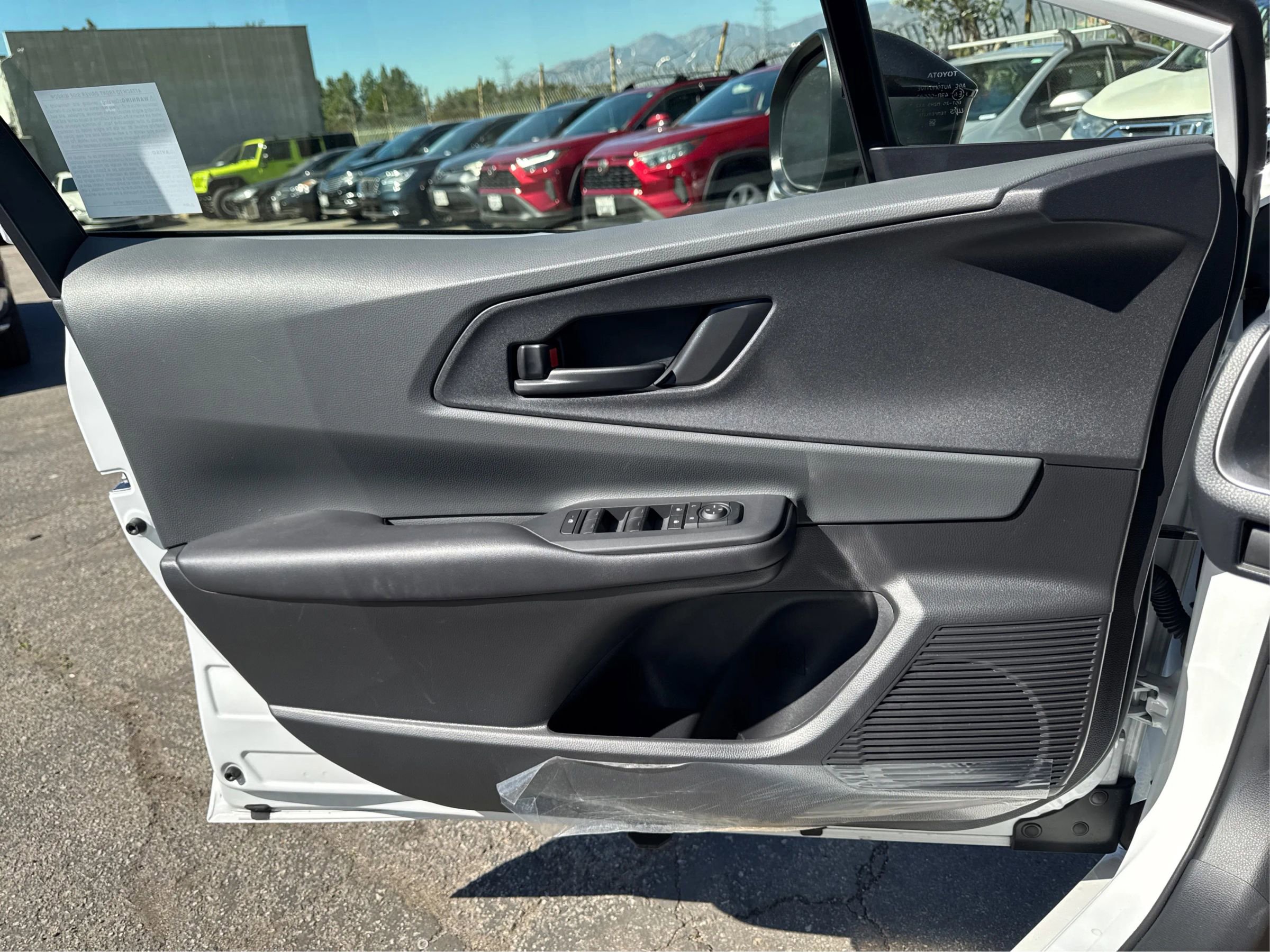 Used 2024 Toyota Prius LE image 18