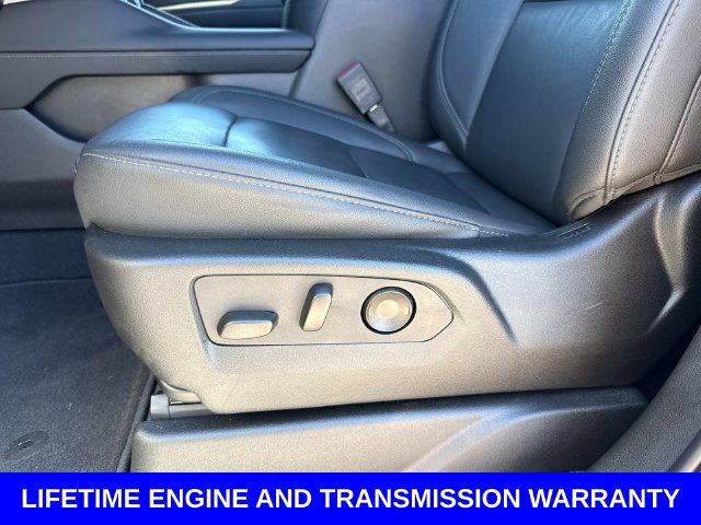 Used 2024 Chevrolet Tahoe LT w/ Luxury Package RWD image 21
