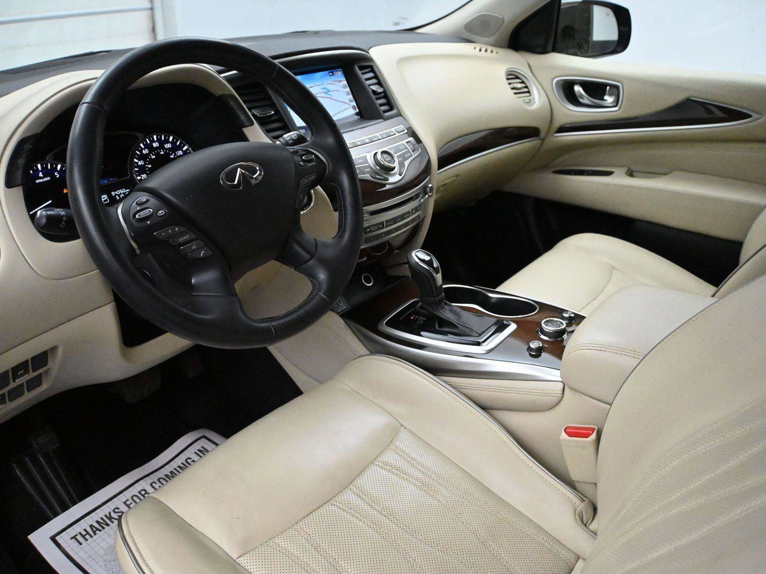 Used 2020 INFINITI QX60 Luxe w/ Sensory Package AWD/4WD image 2