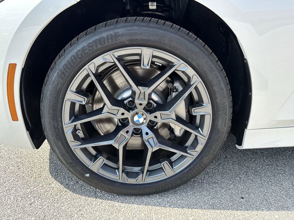 Used 2025 BMW 330i xDrive Sedan w/ Convenience Package image 13