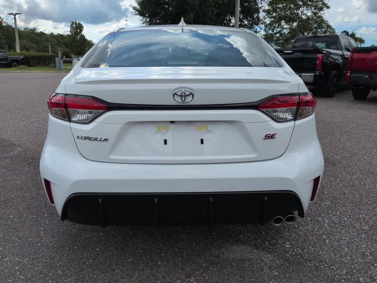 New 2027 Toyota Corolla SE FWD image 5