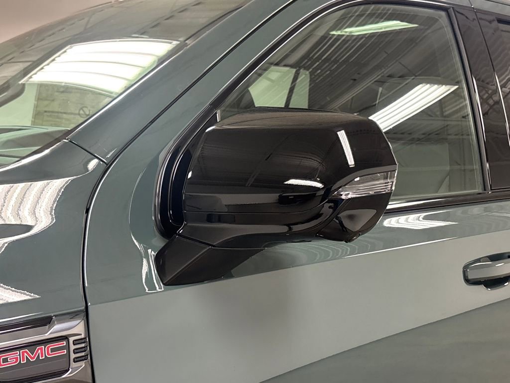 New 2026 GMC Yukon AT4 w/ AT4 Premium Package image 11