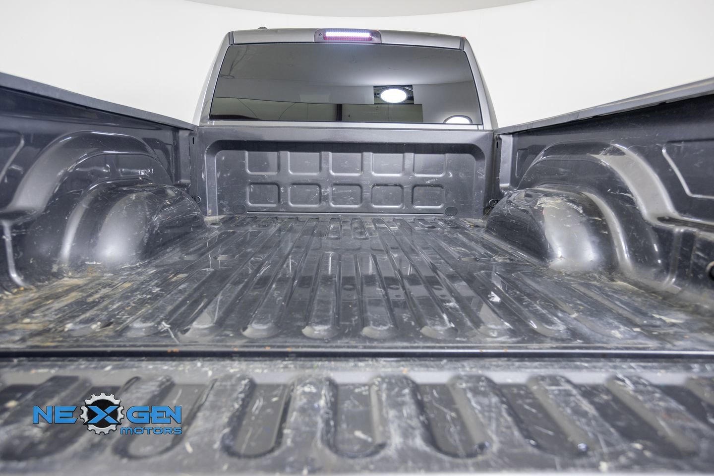 Used 2018 RAM 1500 Express w/ Express Value Package AWD/4WD image 31