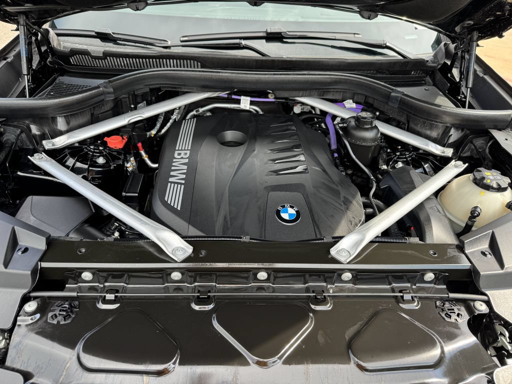 Used 2024 BMW X6 xDrive40i w/ Premium Package AWD/4WD image 15