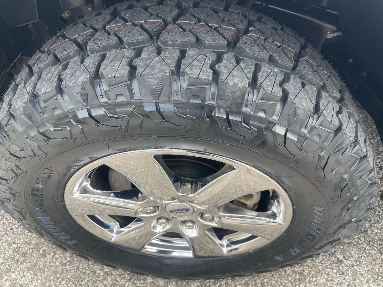 Used 2019 Ford F150 XLT w/ Equipment Group 302A Luxury AWD/4WD image 10