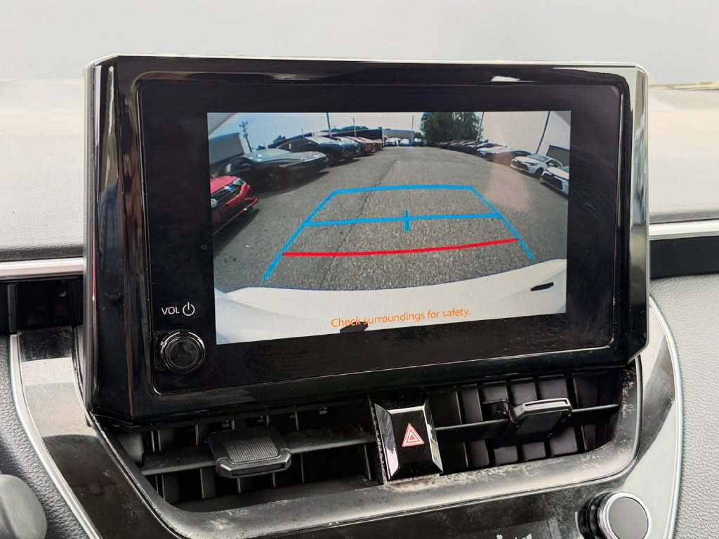 Used 2025 Toyota Corolla LE FWD image 21