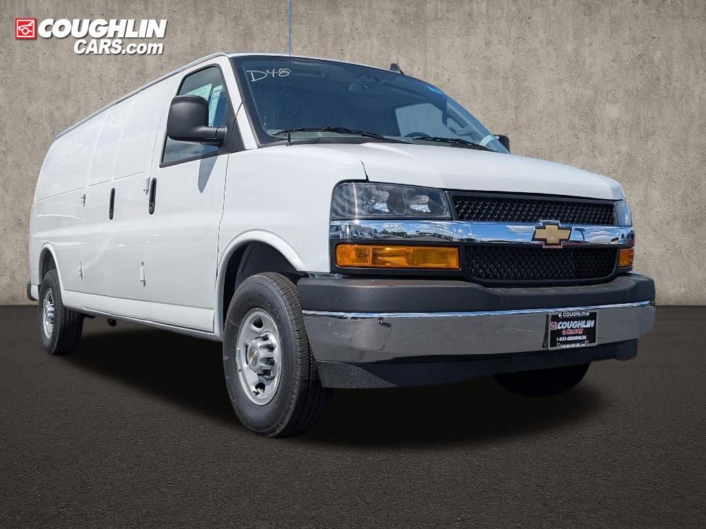 New 2025 Chevrolet Express 3500 Extended w/ Driver Convenience Package