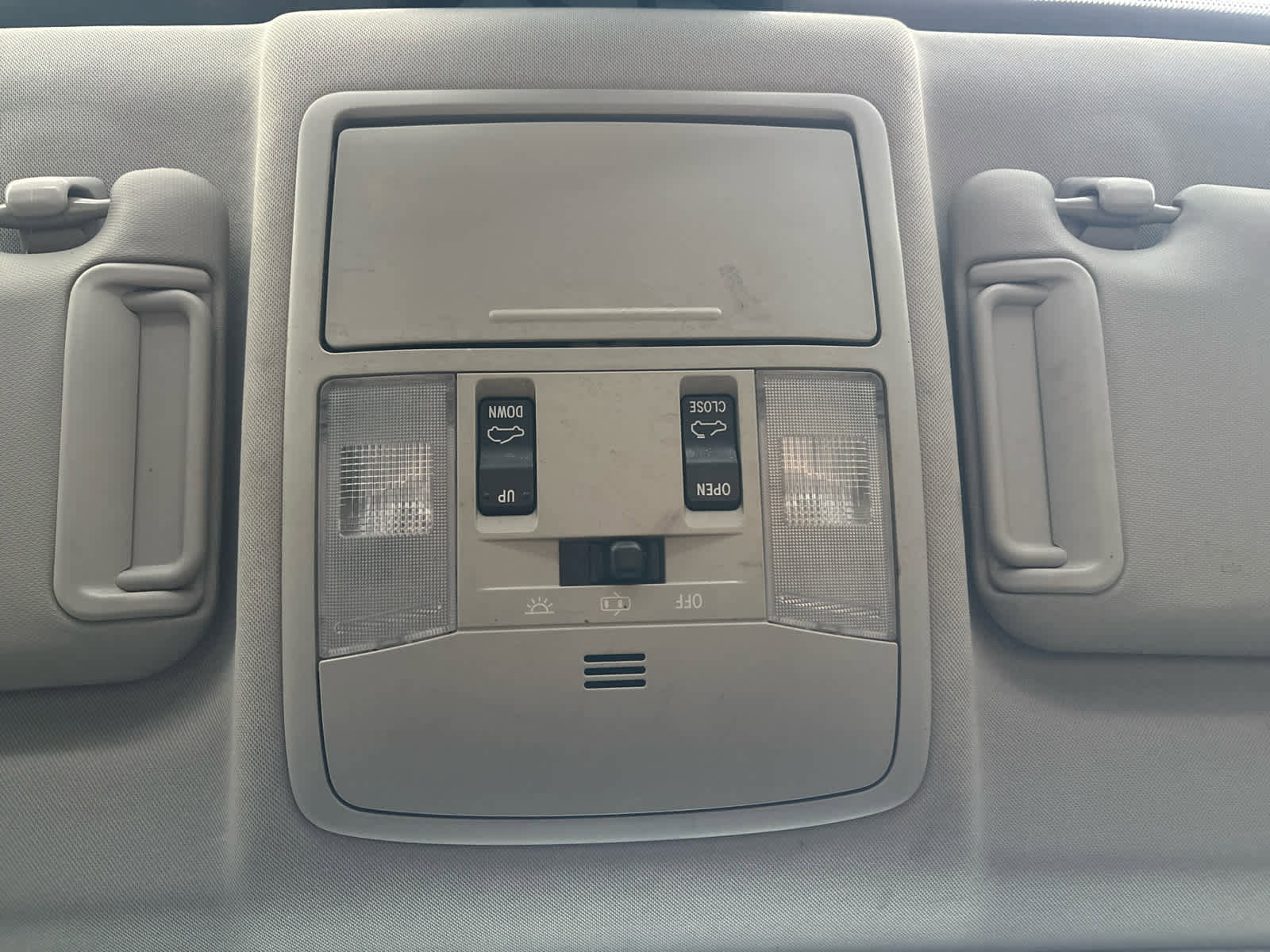 Used 2018 Toyota RAV4 Limited image 20