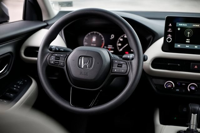 New 2027 Honda HR-V LX image 32