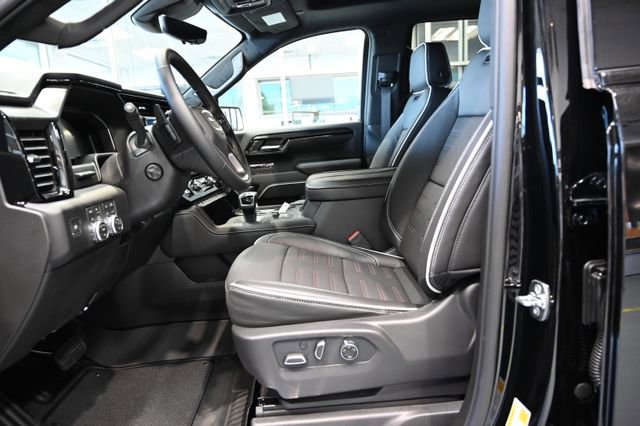New 2026 GMC Sierra 1500 AT4X w/ LPO, Black Badging Package AWD/4WD image 14