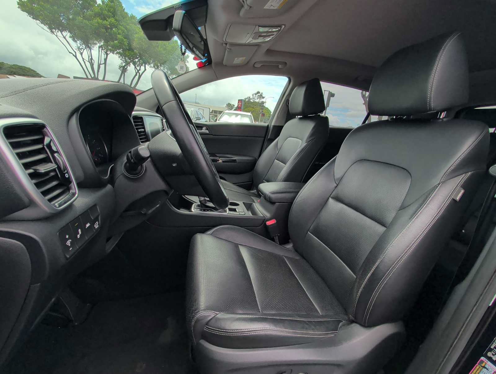 Used 2020 Kia Sportage EX w/ Option Group 15 AWD/4WD image 13