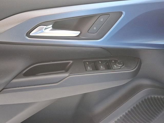 New 2026 Chevrolet Equinox EV LT AWD/4WD image 11