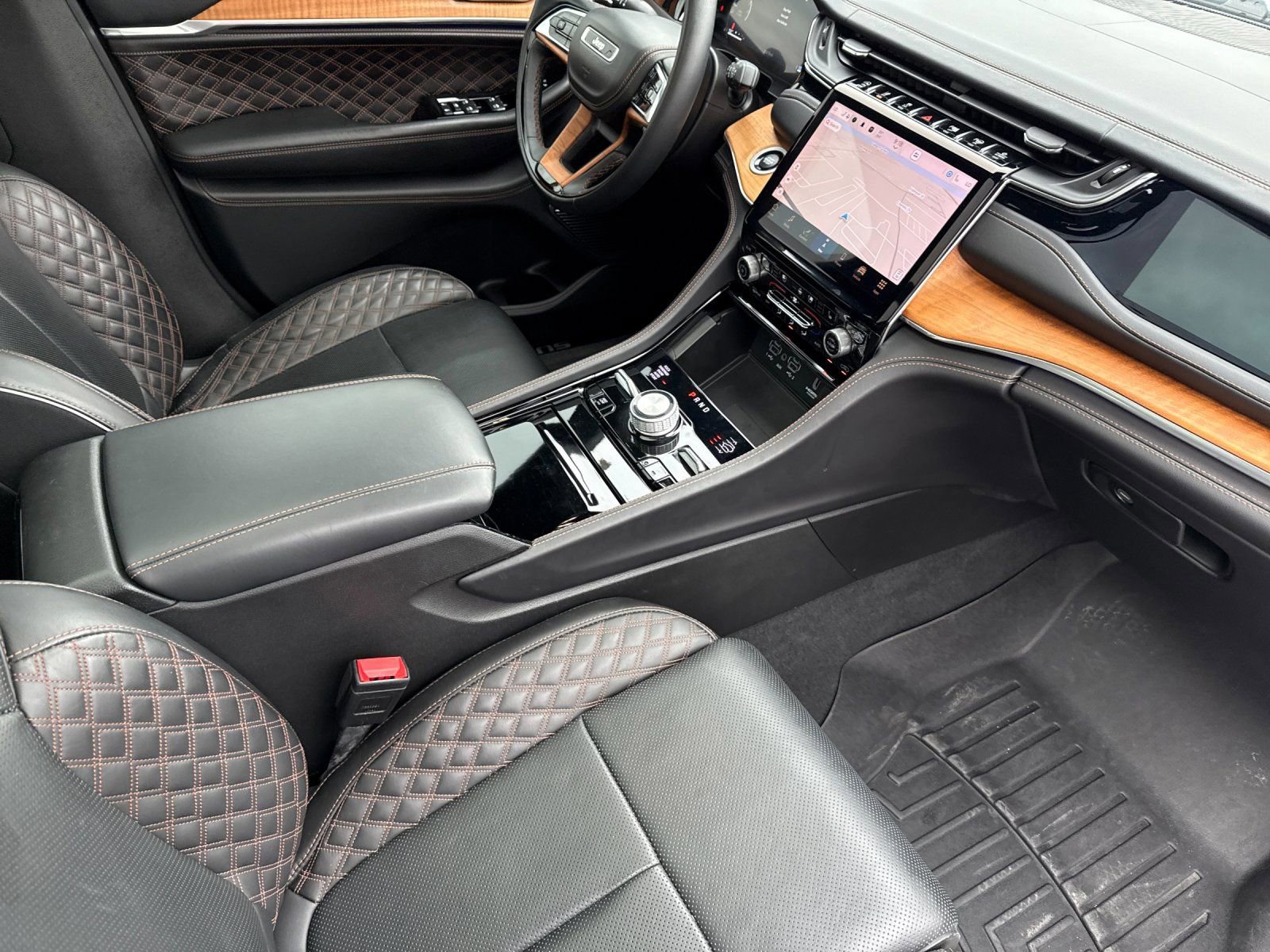 Used 2023 Jeep Grand Cherokee L Summit image 20