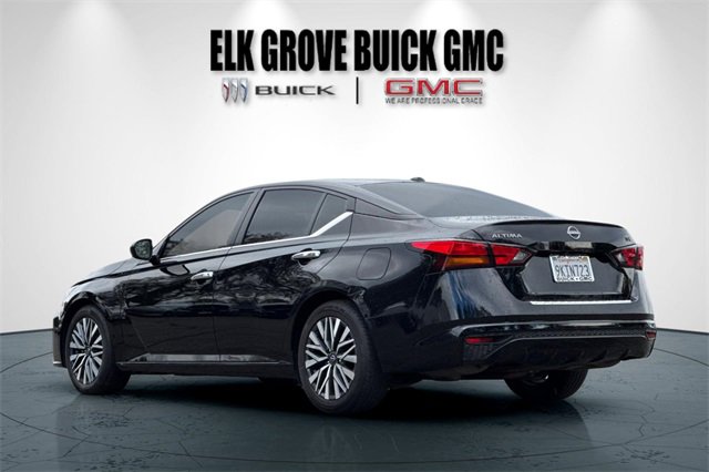 Used 2024 Nissan Altima 2.5 SV image 6