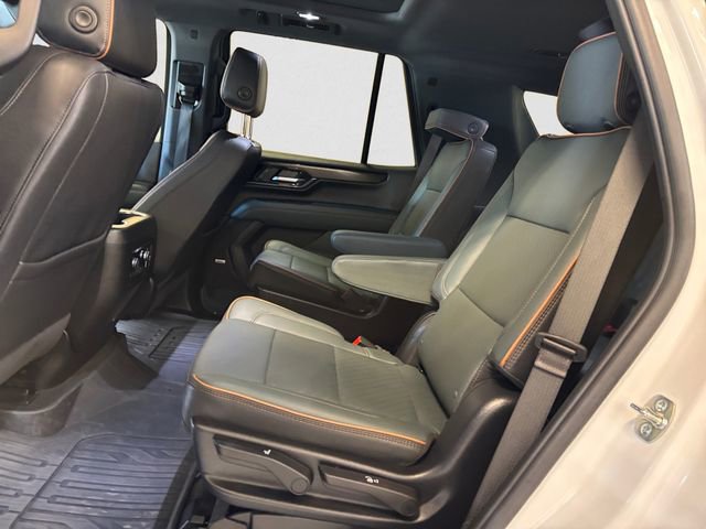 Used 2025 GMC Yukon AT4 w/ AT4 Premium Package image 14
