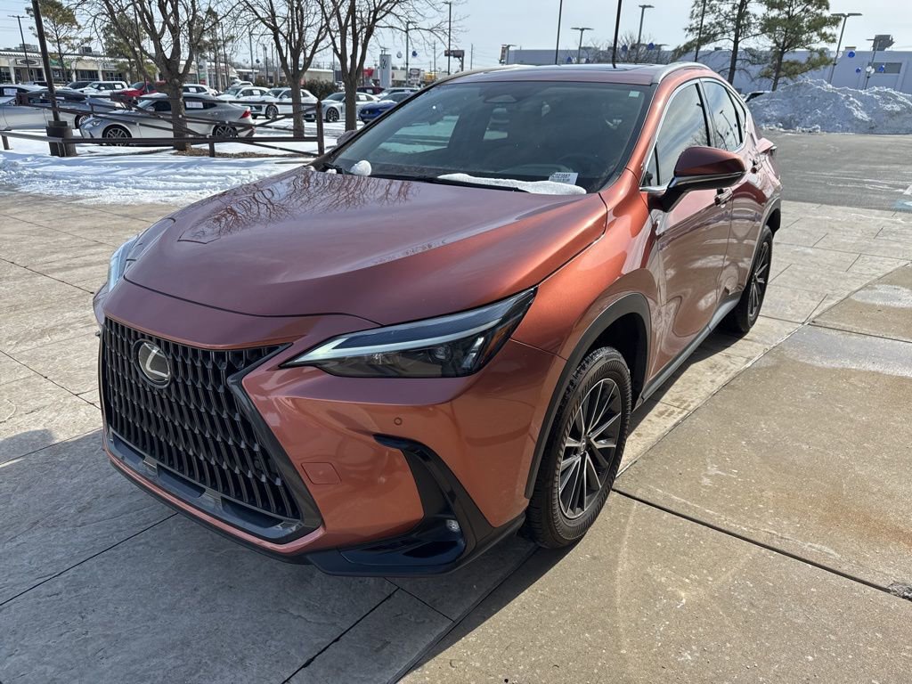 Certified 2025 Lexus NX 250 FWD w/ Towing Package (2000 Lbs) image 1