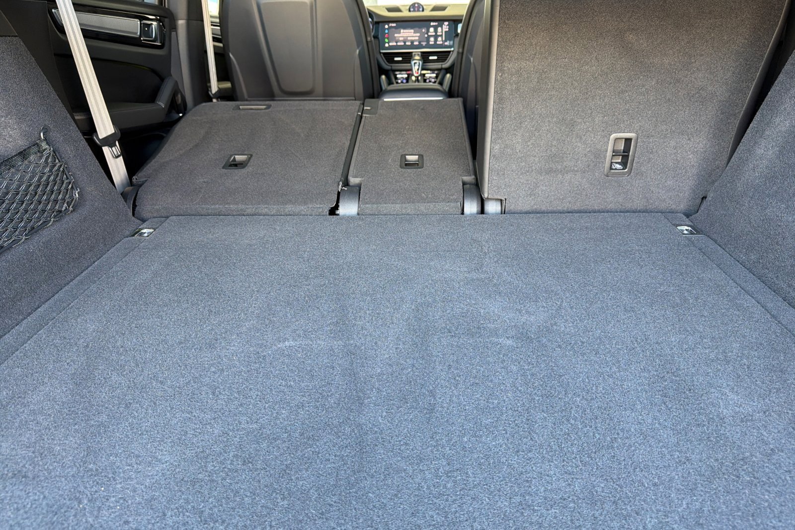 Used 2023 Porsche Cayenne Platinum Edition image 14