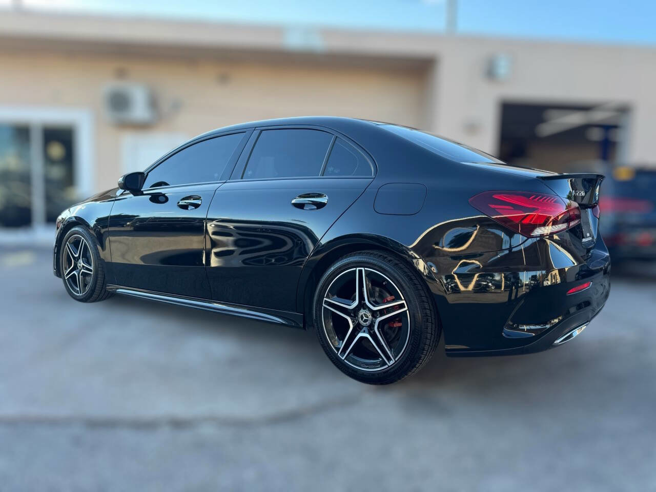 Used 2019 Mercedes-Benz A 220 w/ AMG Line image 7