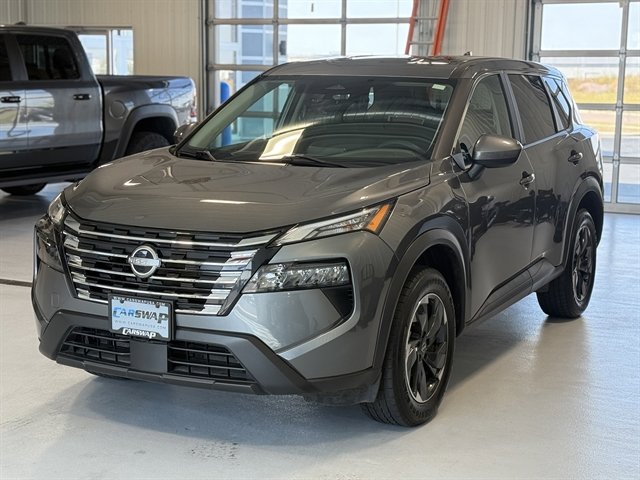 Used 2024 Nissan Rogue SV image 6