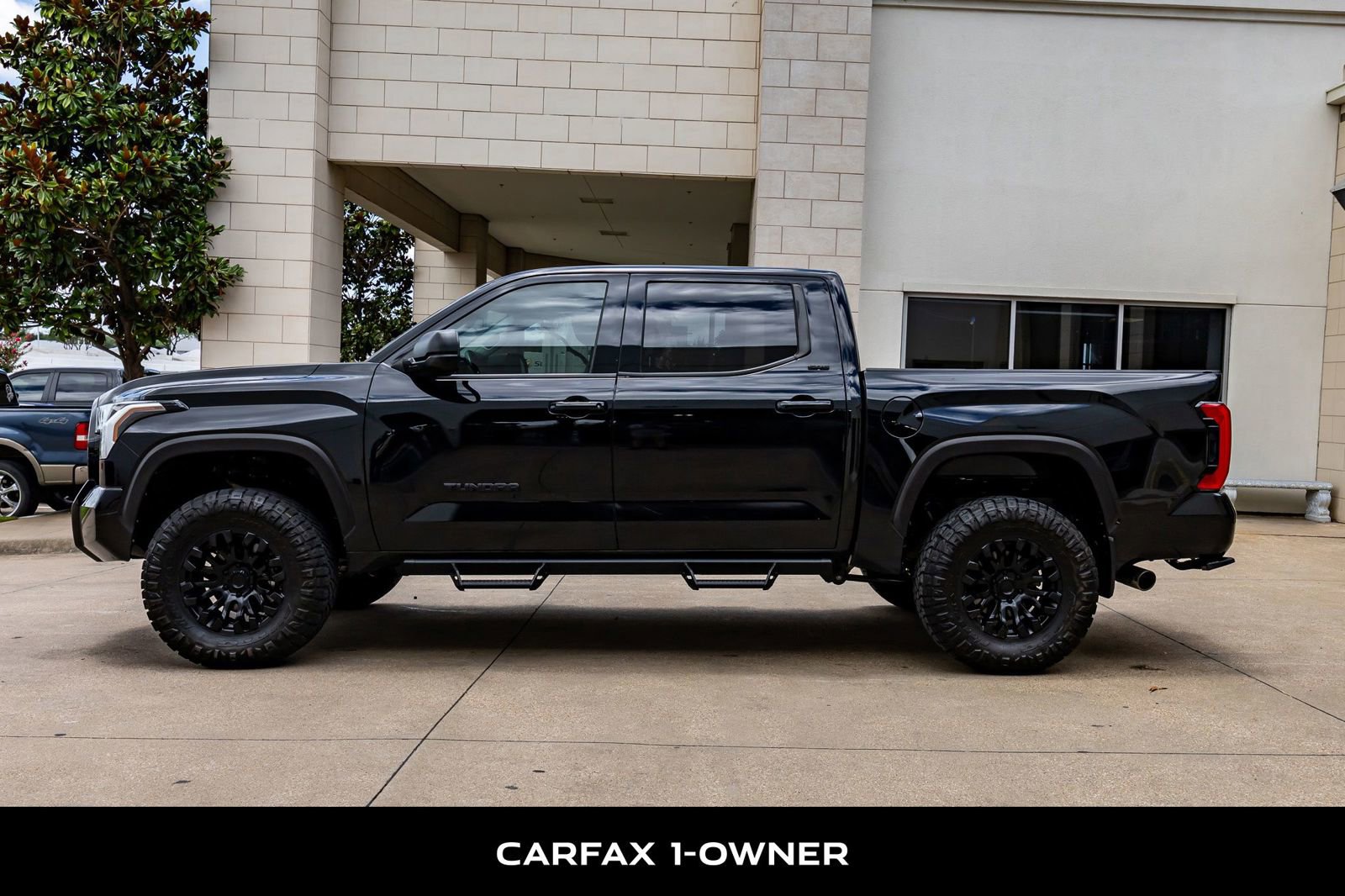 Used 2024 Toyota Tundra SR5 w/ SR5 Premium Package AWD/4WD image 5
